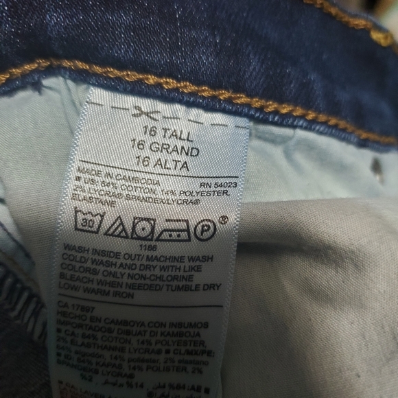 Old Navy Curvy Mid Rise Dark Wash Womens Jeans Size 16 Tall - Picture 7 of 7